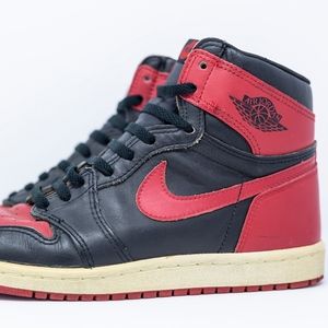 Air Jordan 1 (Original) 1985 Banned Black Red
